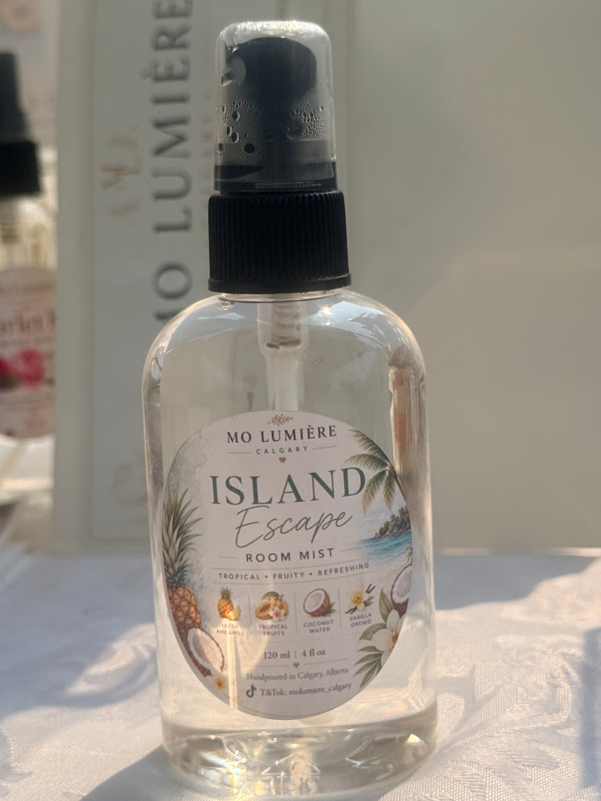 Island Escape Room Spray – Tropical Coconut & Pineapple Home Fragrance